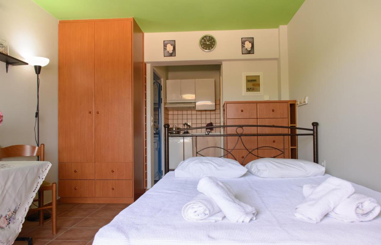 Marys House Apartment Porto Heli Bagian luar foto