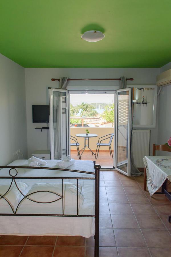 Marys House Apartment Porto Heli Bagian luar foto